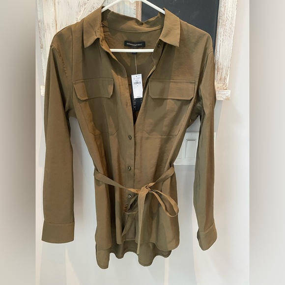 NWT Banana Republic Wrap Top - Picture 1 of 6